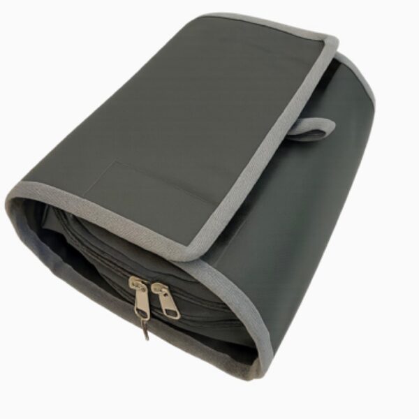 TOCADOR Toiletry Kit - Image 8